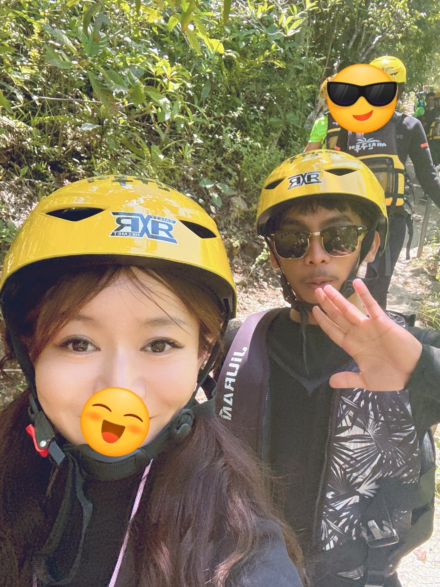 리뷰 썸네일